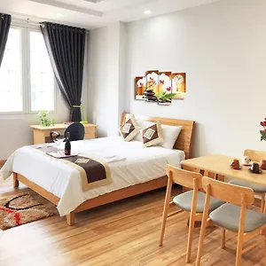 Отель The Lumiere Near Tan Son Nhat Airport, Хошимин